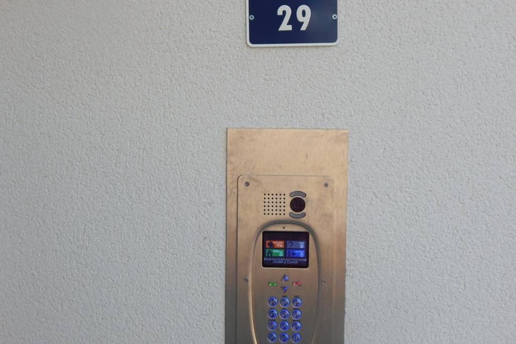 Saint Malo Bel Appartement Neuf Pres Gare Plage Sillon Intramuros Parking Prive Exterior foto